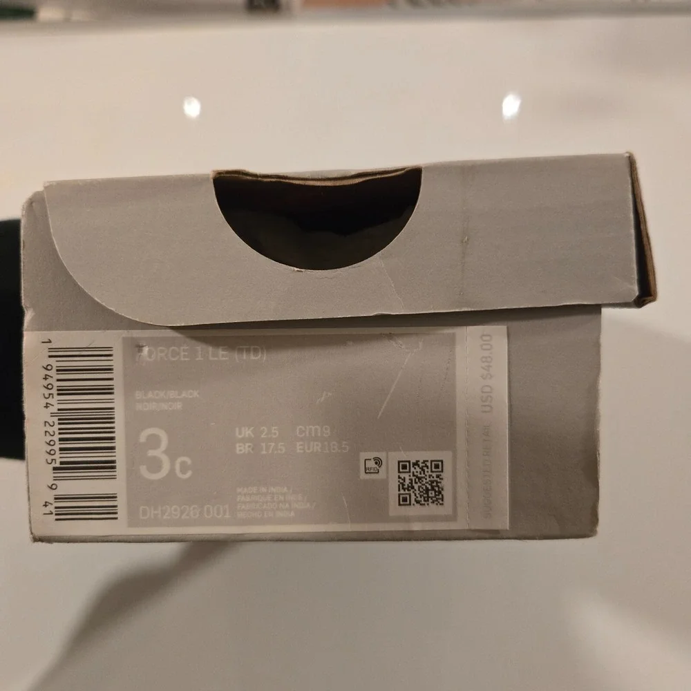 Nike item has